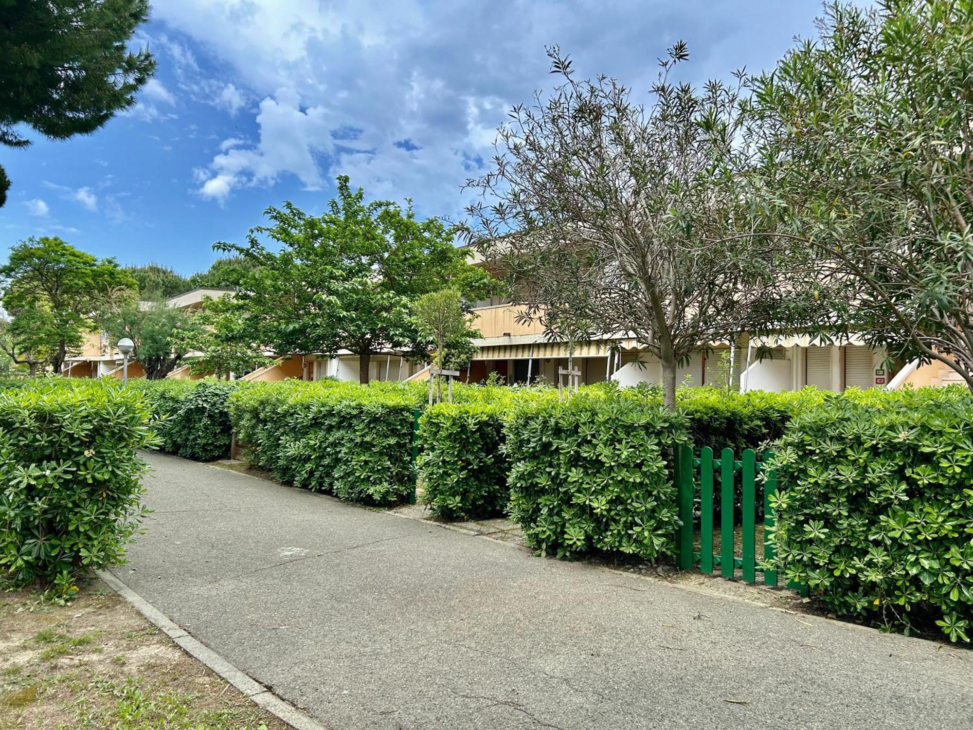 Appartamenti Via Dei Cipressi Marina Di Bibbona Exteriör bild